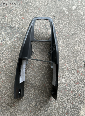 VOLKSWAGEN GOLF 4 BORA 1998-2004 VİTES KONSOLU SİYAH 1J1863201E