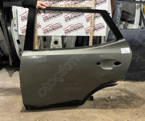 KİA STONİC BEJ RENK SOL ARKA KAPI ORJINAL