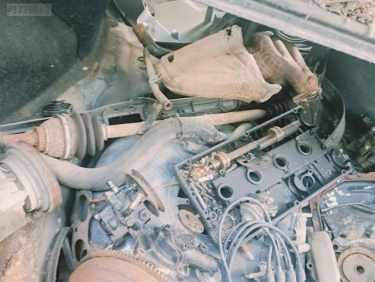 Hyundai sonata 2000 motor kirbatör kapak
