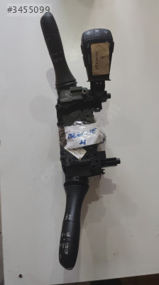 RENAULT MEGANE 4 SİNYAL KOLU