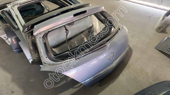 opel astra g h  bagaj kapağı