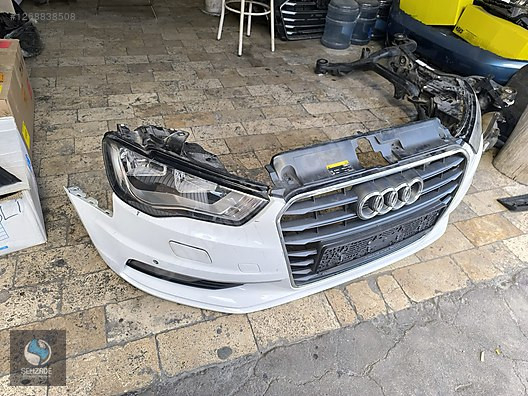 AUDİ A3 SAĞ FAR ÇIKMA ORJİNAL