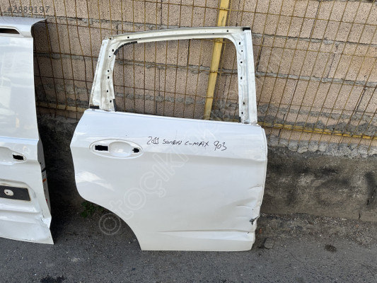 Ford Cmax sağ arka çıkma kapı