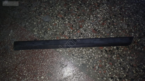 2006-2011 Volkswagen Passat B6 sol arka kapı alt çıta