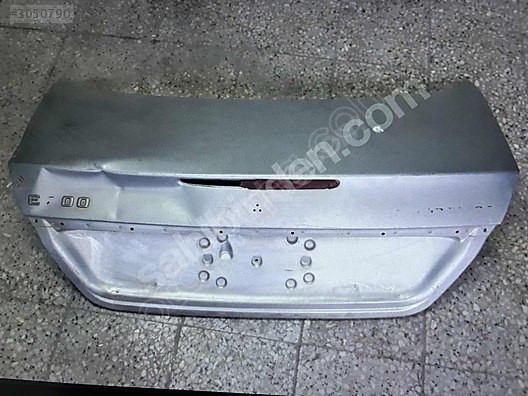 MERCEDES E SERİSİ 211 KASA BAGAJ KAPAĞI