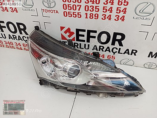 TOYOTA VERSO SAĞ FAR ÇIKMA ORJİNAL YEDEK PARÇA