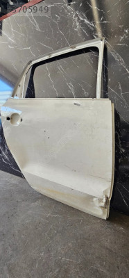 Volkswagen polo sağ arka kapı