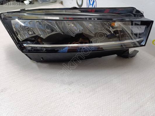 Skoda Octavia orjinal LED sağ ön far