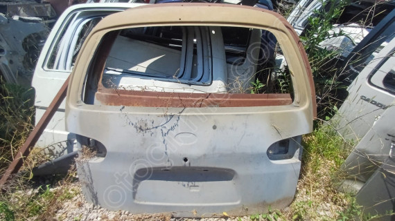 HYUNDAİ STAREX BAGAJ KAPAĞI