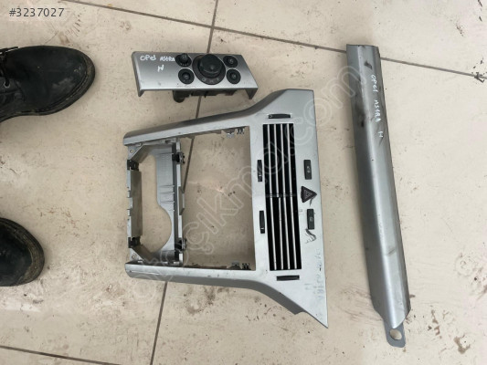 Opel astra h torpido teyip çerçevesi