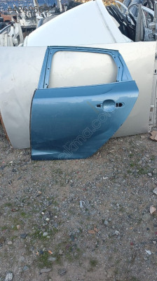 VOLVO V40 SOL ARKA KAPI ÇIKMA ORJİNAL