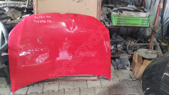 Volkswagen Polo 2014 model ön motor kapısı