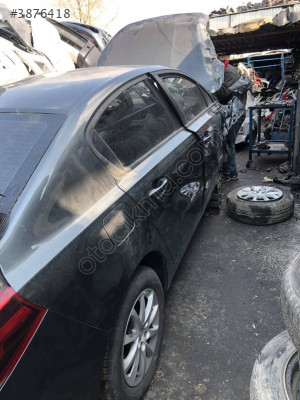 PEUGEOT 508 SAĞ ARKA ÇAMURLUK KESME TAVAN ORJİNAL ÇIKMA