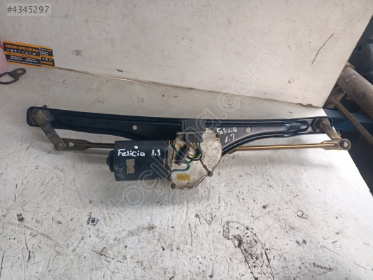 SKODA FELİCİA 1.3 ÖN SİLECEK MEKANİZMASI MOTORU