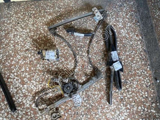 VOLKSWAGEN CADDY SOL ÖN KAPI CAM LASTİĞİ 1997-2001 MODEL