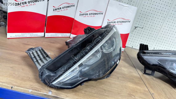 Fiat Egea sağ far düz 52214462