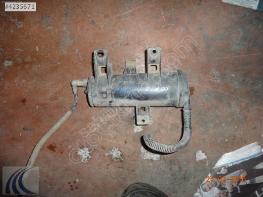 MAZDA 3 2004 ÇIKMA GANİSTER BİDONU