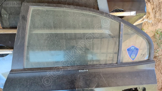 Hyundai Elantra 2004 model çıkma  sol arka kapı camı