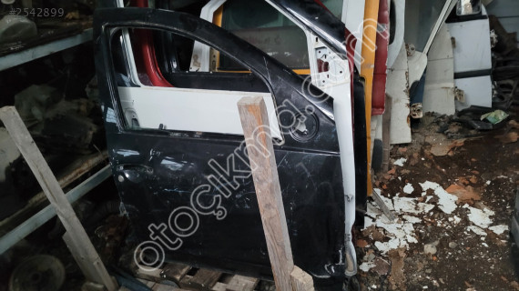 Dacia duster sağ ön kapı