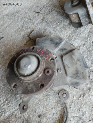 BMW E36 sağ ön taşıyıcı