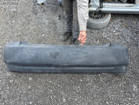 KİA CERATO ARKA TAMPON 04-07 MODEL İTHAL ÜRÜN ÇIKMA