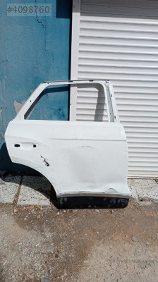 VOLKSWAGEN TROC ORJİNAL CIKMA SAĞ ARKA KAPI