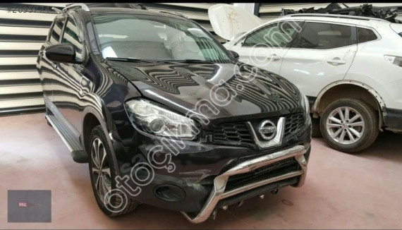 Nissan Qashqai J10 Sağ Ön Far & Diğer Parçalar - Mil Oto