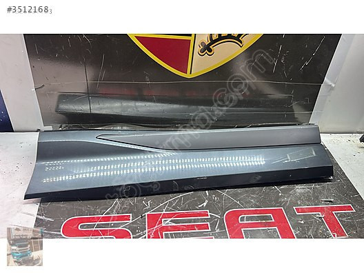 AUDI Q3 2019 2023 SOL ARKA KAPI ALT ÇITA 83A853969