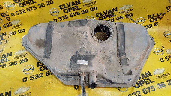 Opel Vectra B 2.0 16 V Çıkma Yakıt Deposu