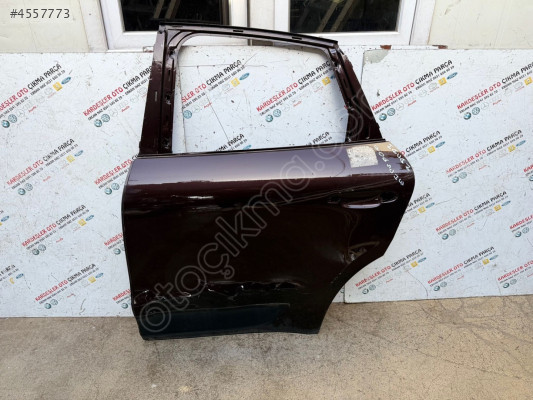 Porsche macan sol arka kapı (hasarlı parça)