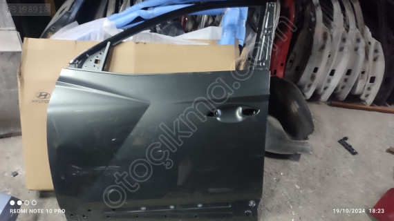 HYUNDAİ TUCSON 2022 SOL ÖN KAPI ÇIKMA ORJİNAL PARÇA