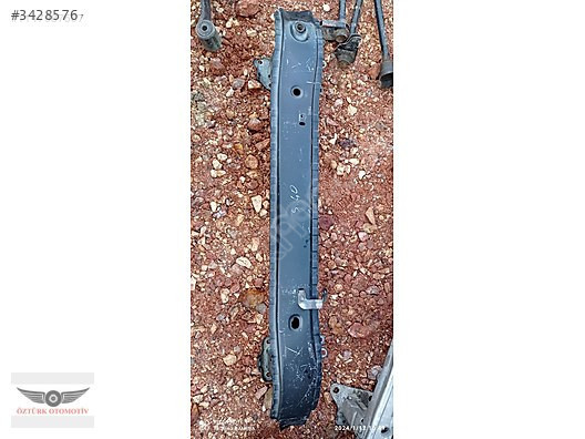 VOLVO S40 TAMPON DEMİRİ ORJİNAL CİKMA