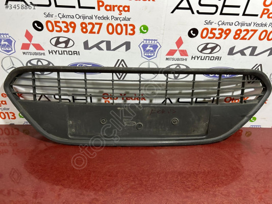 8M51 17B968 A FORD FOCUS Ön TAMPON PANJURU Izgarası