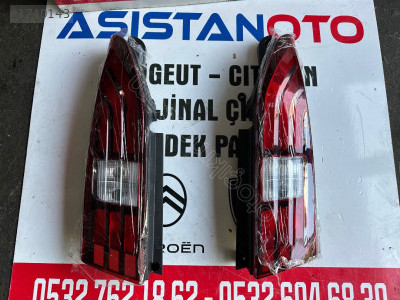 Peugeot rifter sağ arka stop lambası 9820555280