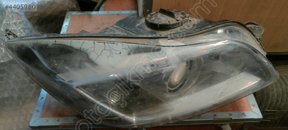 Opel Insignia sağ ön far 13226793-RH