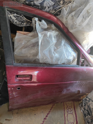 Lada Vega sağ ön kapı
