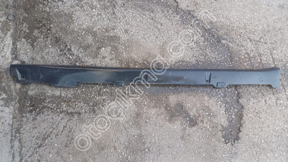 1996-2000 Honda Civic sedan sağ marşpiyel kaplaması