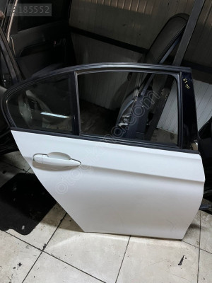 BMW 320 F30 SAĞ ARKA KAPI ÜÇEL OTO ÇIKMA BURSA