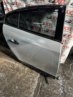 RENAULT FLUANCE SAĞ ARKA KAPI ÜÇEL OTO ÇIKMA BURSA