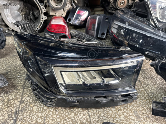 Opel grandland X sağ far orjinal hatasız