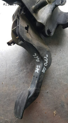 Doblo fren pedalı çıkma