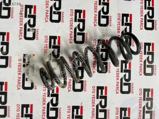 AUDİ A3 HELEZON YAYI ARKA 5QF511115BL