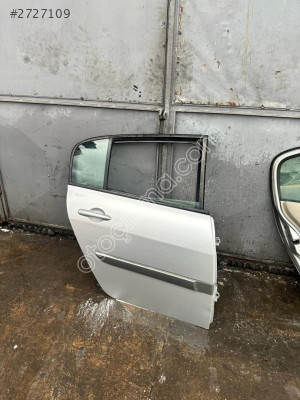 RENAULT MEGAN 2 SAĞ ARKA KAPI HATASIZ