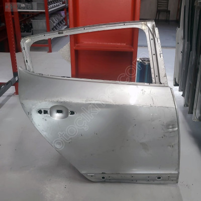 RENAULT MEGANE 3 HB ORİJİNAL ÇIKMA SAĞ ARKA KAPI