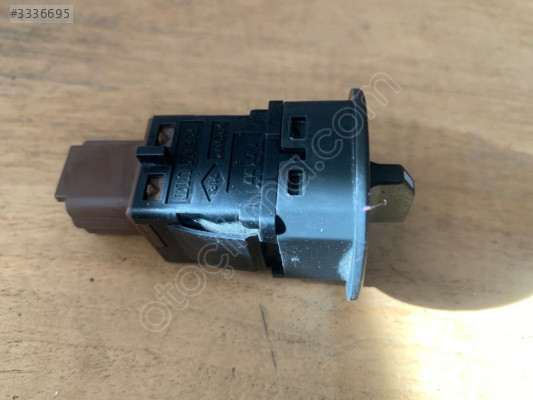 RENAULT TALİSMAN HAVA YASTIĞI KİLİTLEME DÜĞMESİ 681995290R