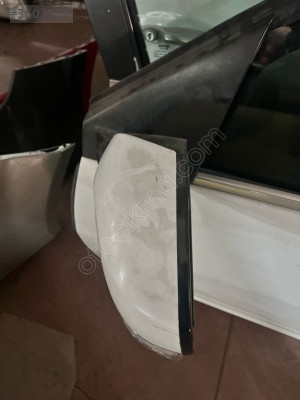Laguna 3 sol ayna araçtan sökme