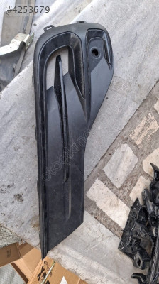 2023-24 FORD FOCUS 4,5 SAĞ ÖN SİS KAPAĞI ÇIKMA ORJİNAL