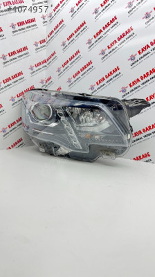PEUGEOT RIFTER SAĞ FAR MERCEKLİ LEDLİ 9816827280