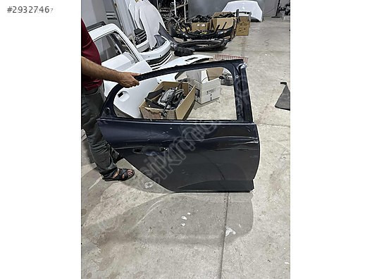 Megane 4 sağ arka kapı