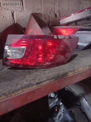 Renault Clio 4 sağ arka stop